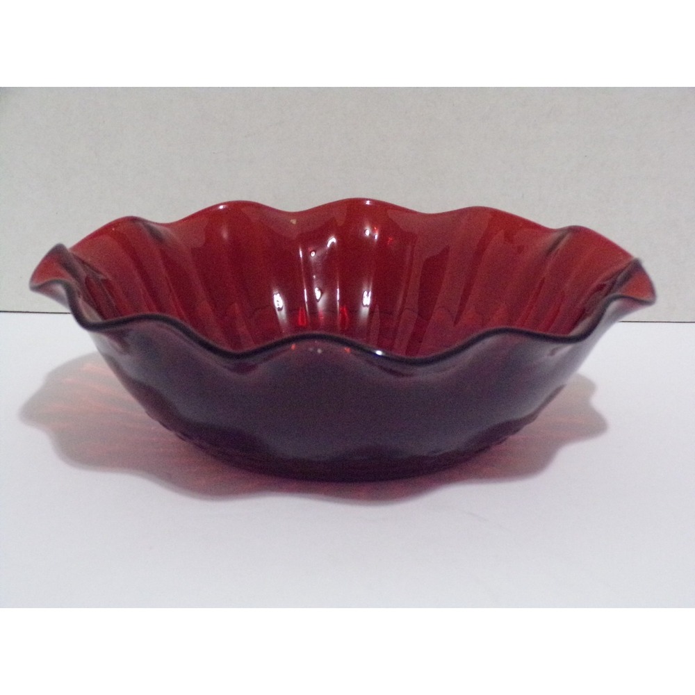 Anchor Hocking Scalloped Ruffled Edge Royal Ruby Red‎ Serving Nut Bowl Vintage